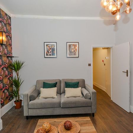 Cosy 1 Bedroom Home For Small Families Londres Exterior foto