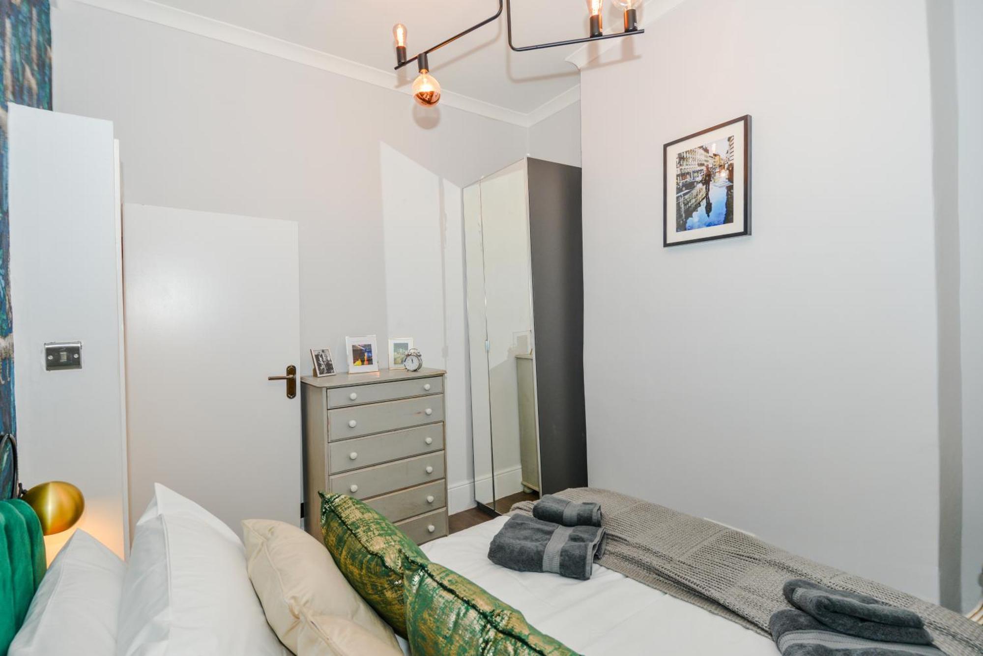 Cosy 1 Bedroom Home For Small Families Londres Exterior foto